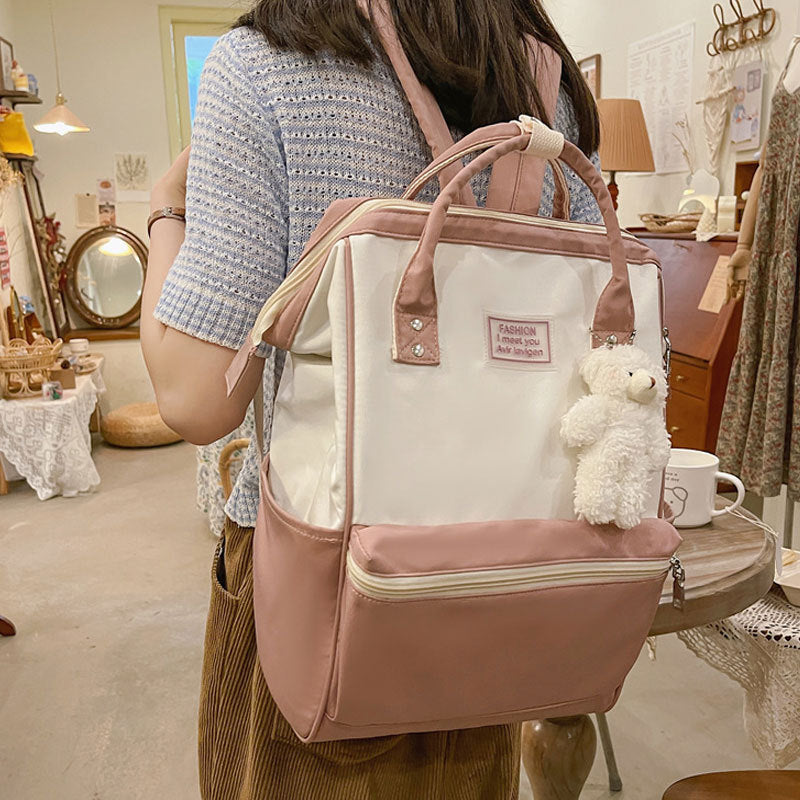 Large Capacity 15.6 Inch Simple Backpack Leisure Travel